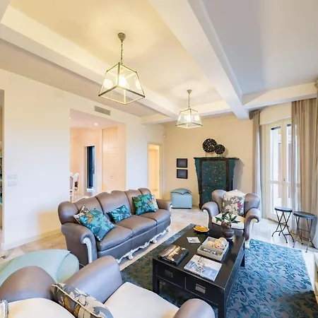 Residenza Al Vittoriale - By Host4u * Gardone Riviera