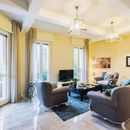 Residenza Al Vittoriale - By Host4u Apartment *