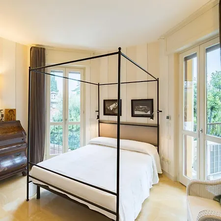 Residenza Al Vittoriale - By Host4u * Gardone Riviera