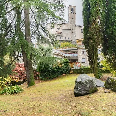Residenza Al Vittoriale - By Host4u Apartment *