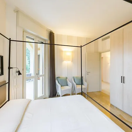 Residenza Al Vittoriale - By Host4u Apartment Gardone Riviera