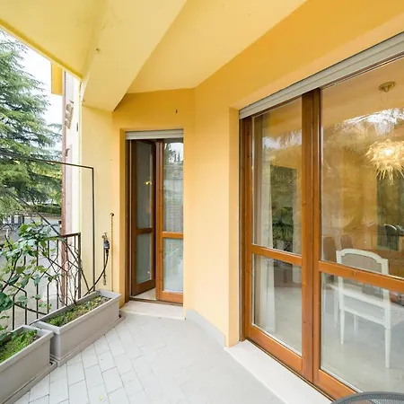 Residenza Al Vittoriale - By Host4u Apartment Gardone Riviera