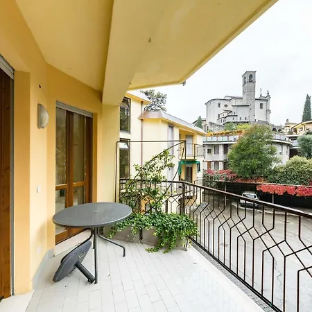 Residenza Al Vittoriale - By Host4u Apartment Gardone Riviera